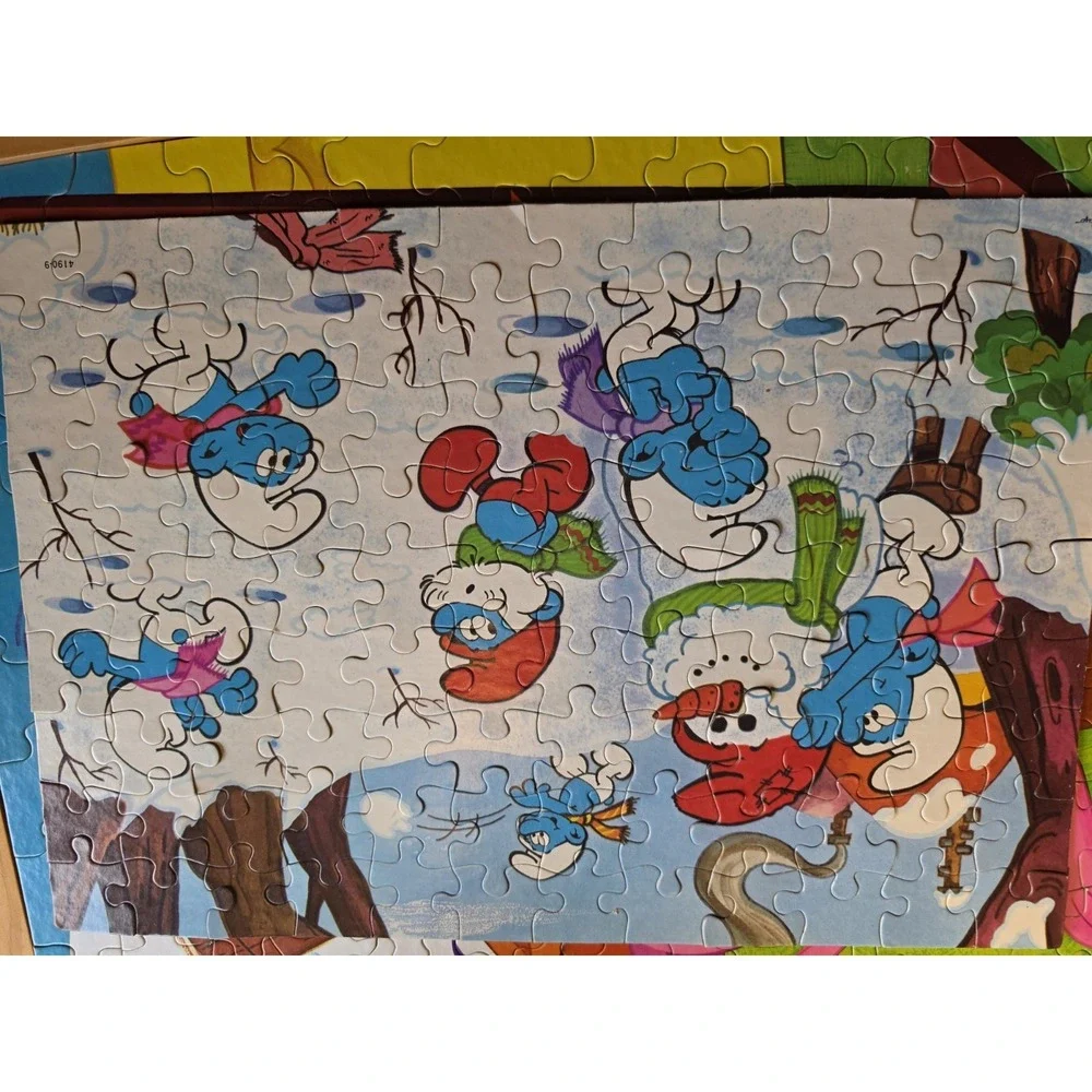 Vintage‎ Smurf 100 Piece Puzzle 16x11 MB 1982 Winter Scene Snow Complete